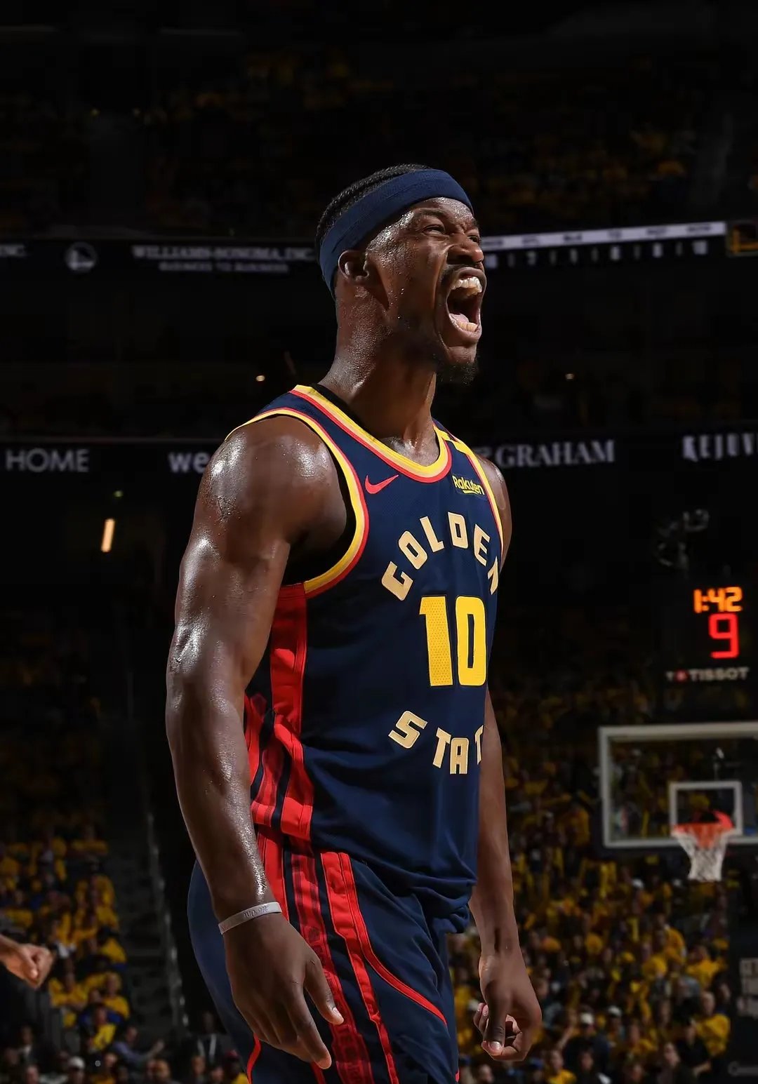 平博体育-巴特勒重返赛场，持续失利首场状态出色，澳大利亚队观众沸腾！-平博体育